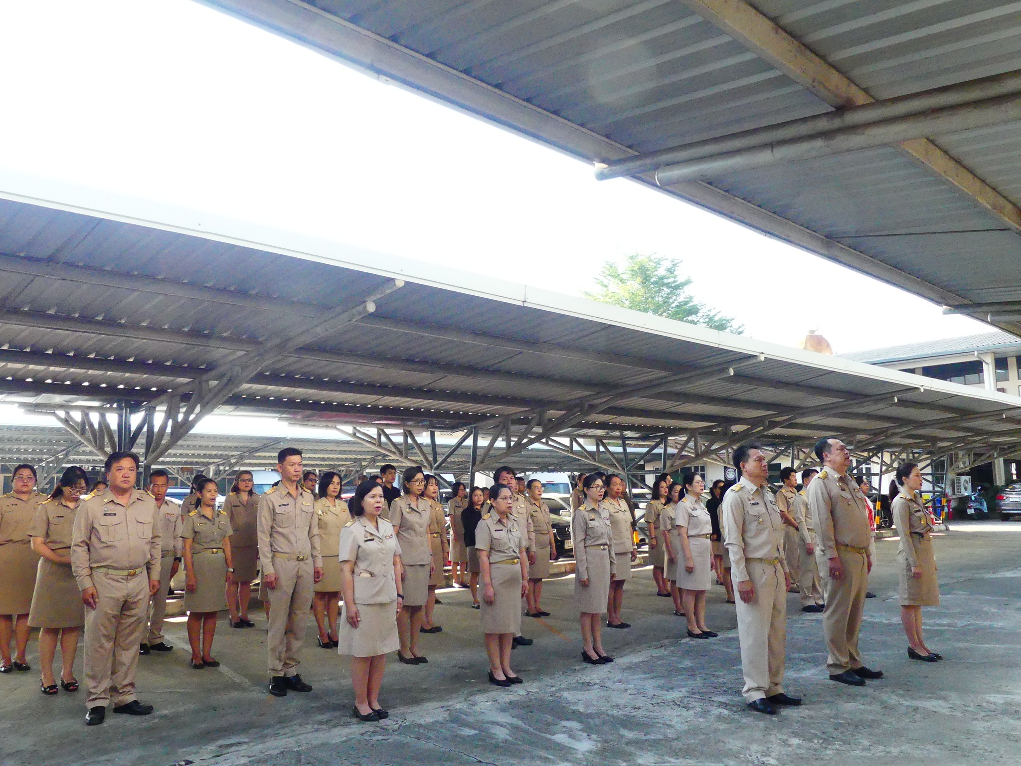 สพป.เชียงใหม่ เขต 4  ดำเนินกิจกรรมเข้าแถวเคารพธงชาติ