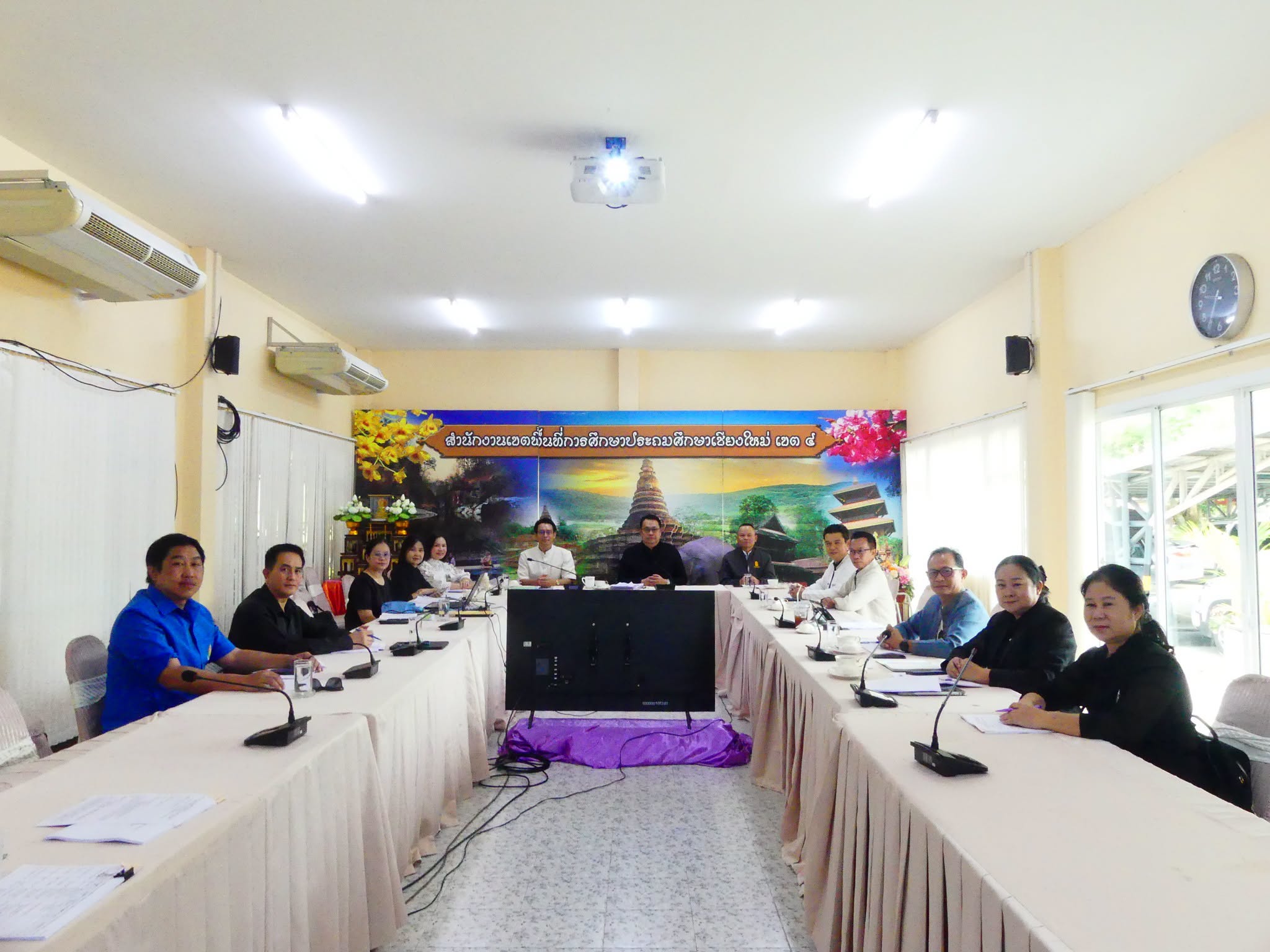 การประชุมคณะกรรมการพิจารณาผลงานดีเด่นที่ได้รับรางวัลระดับชาติ/นานาชาติ และผลงานดีเด่นเชิงประจักษ์ของข้าราชการครูและบุคลากรทางการศึกษา ประกอบการพิจารณาเลื่อนเงินเดือน ครั้งที่ 2 (1 ตุลาคม 2569)