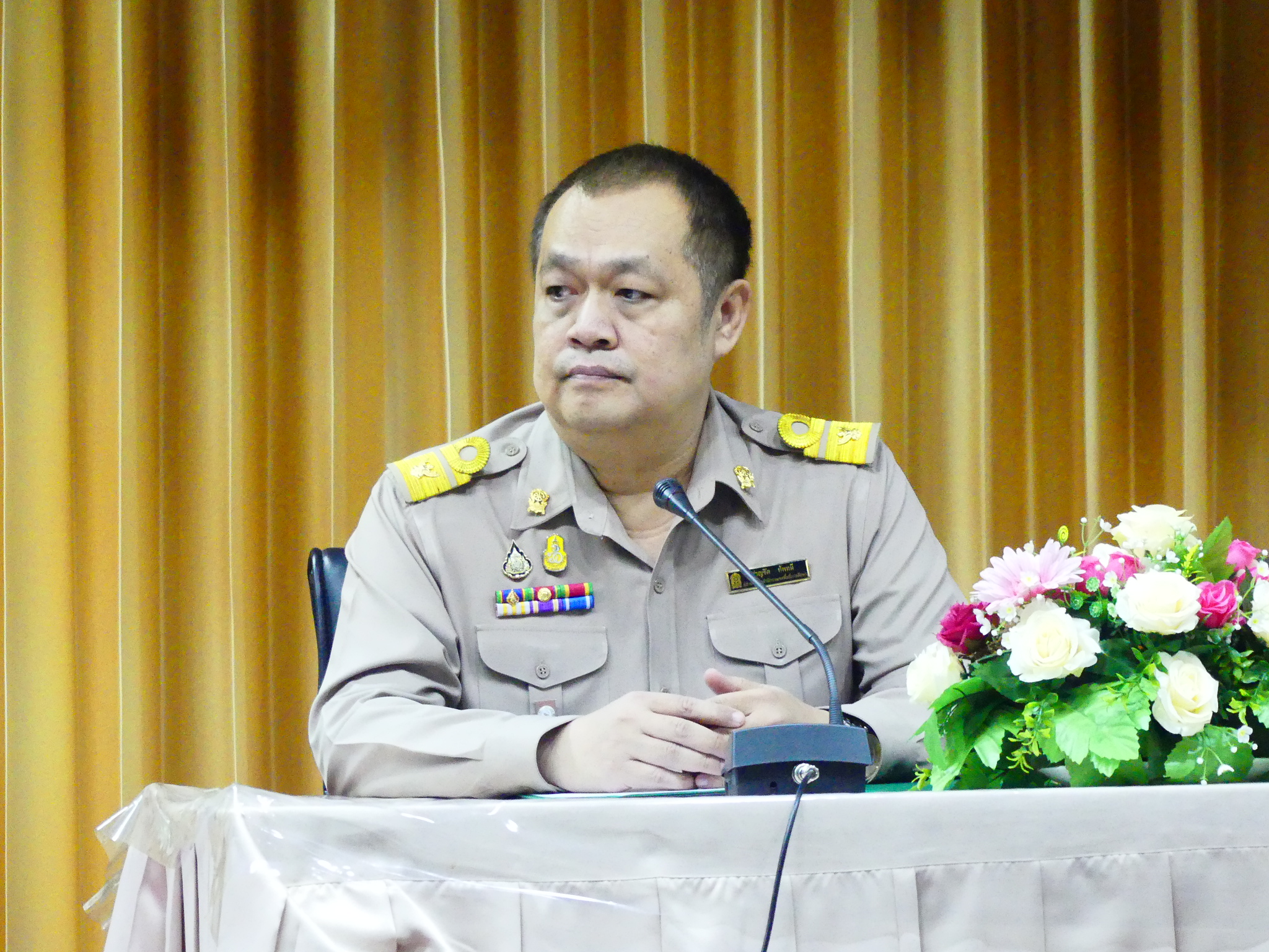 ดร.ชาญชิต ทัพหมี ผู้อำนวยการ สพป.เชียงใหม่ เขต 4 เป็นประธานในพิธีเปิดการอบรมเชิงปฏิบัติการพัฒนาผลงานทางวิชาการเพื่อประเมินวิทยฐานะเชี่ยวชาญ ข้าราชการครูและบุคลากรทางการศึกษา ตำแหน่งผู้บริหารสถานศึกษา สพป.เชียงใหม่ เขต 4