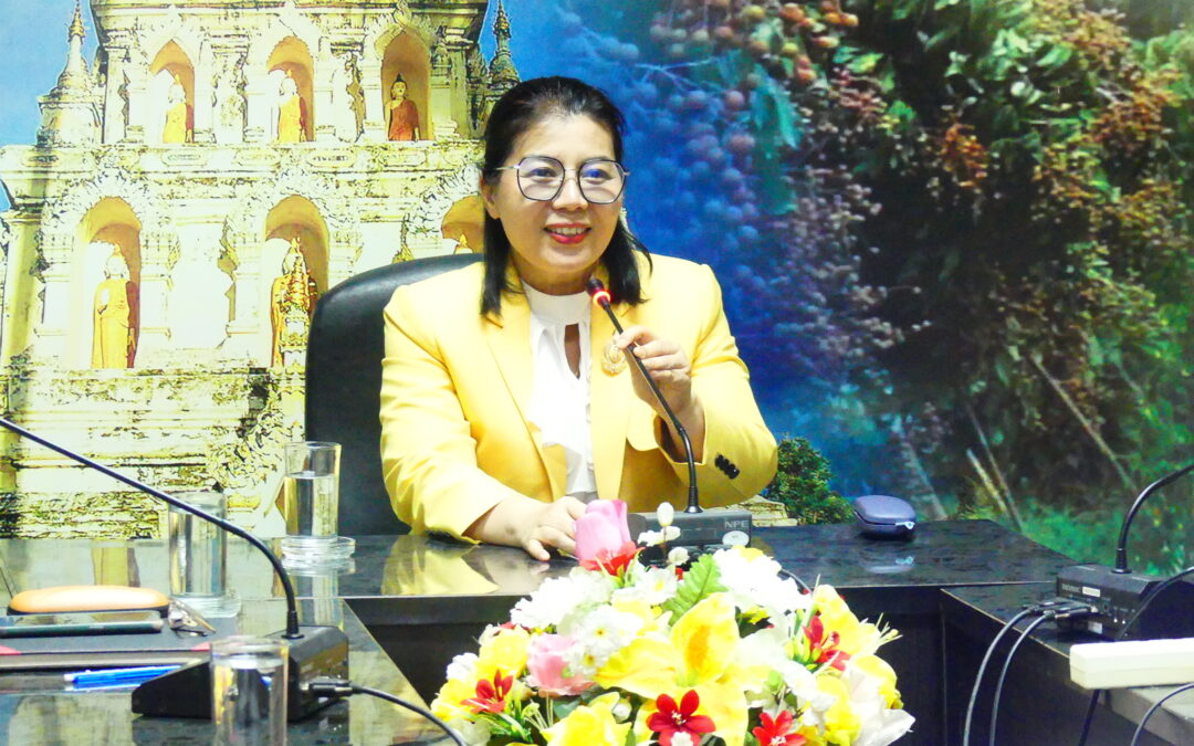 ดร.ชาญชิต ทัพหมี ผู้อำนวยการสำนักงานเขตพื้นที่การศึกษาประถมศึกษาเชียงใหม่ เขต 4 มอบหมายให้นางอุไรวรรณ สุรภีร์ รองผู้อำนวยการสำนักงานเขตพื้นที่การศึกษา เป็นประธานรับฟังการบรรยายสรุปผลการปฏิบัติงานของนักศึกษาฝึกประสบการณ์วิชาชีพ