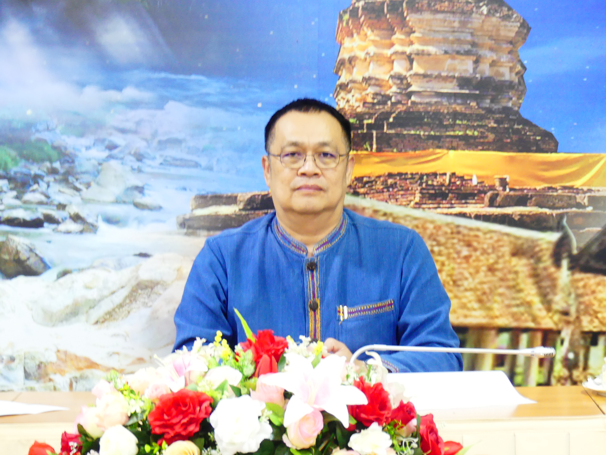 ดร.ชาญชิต ทัพหมี ผู้อำนวยการสำนักงานเขตพื้นที่การศึกษาประถมศึกษาเชียงใหม่ เขต 4 เป็นประธานการประชุมคณะกรรมการติดตามความพร้อม โครงการโรงเรียนคุณภาพ ตามนโยบาย “1 อำเภอ 1 โรงเรียนคุณภาพ