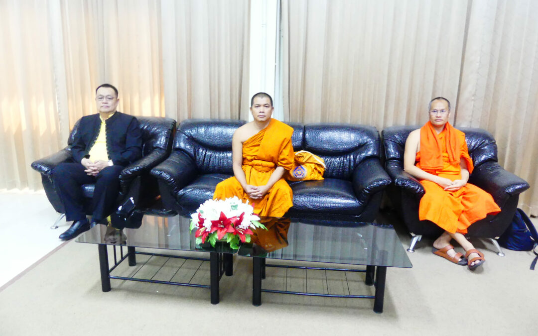 พระครูสิริรบรมธาตุพิทักษ์ , ผู้ช่วยศาตราจารย์ ดร.รองอธิการบดีวิทยาเขตเชียงใหม่ เป็นประธานการอบรมเชิงปฏิบัติการพัฒนาสมรรถนะการจัดการเรียนรู้ Active Learning ด้วยกระบวนการโครงงานคุณธรรมประจำสถานศึกษา