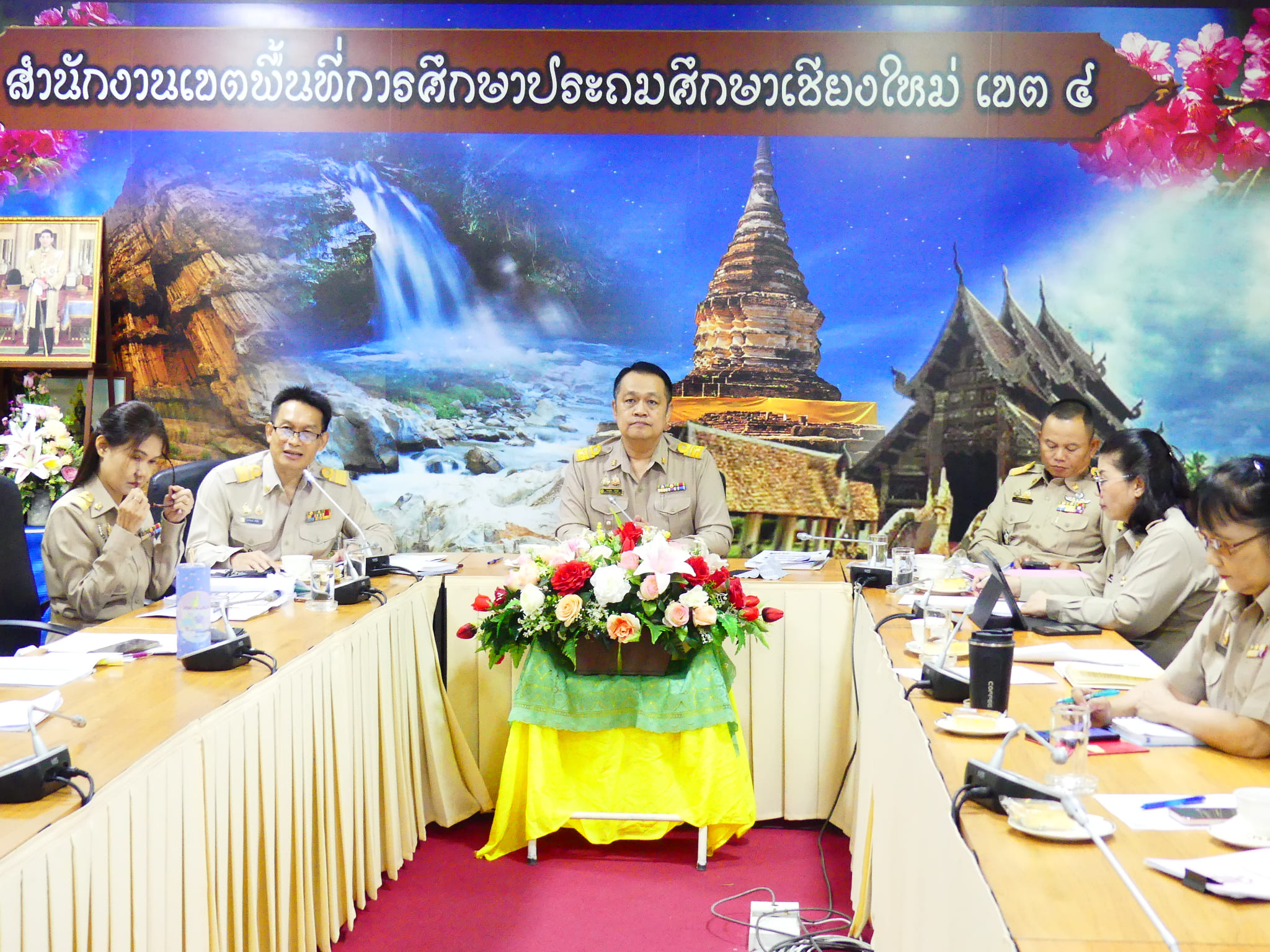 ดร.ชาญชิต ทัพหมี ผู้อำนวยการสำนักงานเขตพื้นที่การศึกษาประถมศึกษาเชียงใหม่ เขต 4 เป็นประธานการประชุมผู้บริหารสถานศึกษา สำนักงานเขตพื้นที่การศึกษาประถมศึกษาเชียงใหม่ เขต 4 ครั้งที่ 4/2567