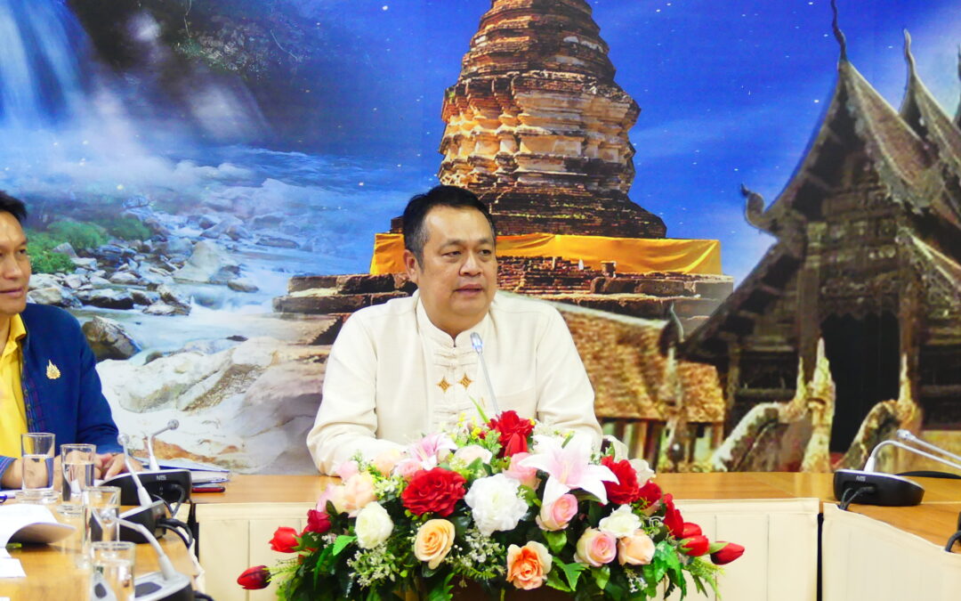 ดร.ชาญชิต ทัพหมี ผู้อำนวยการสำนักงานเขตพื้นที่การศึกษาประถมศึกษาเชียงใหม่ เขต ๔ เป็นประธานการประชุมชี้แจงเพื่อสร้างความเข้าใจให้แก่อัตราจ้างพี่เลี้ยงเด็กพิการในโรงเรียนที่ไม่ได้รับการจัดสรร จำนวน ๗ โรงเรียน