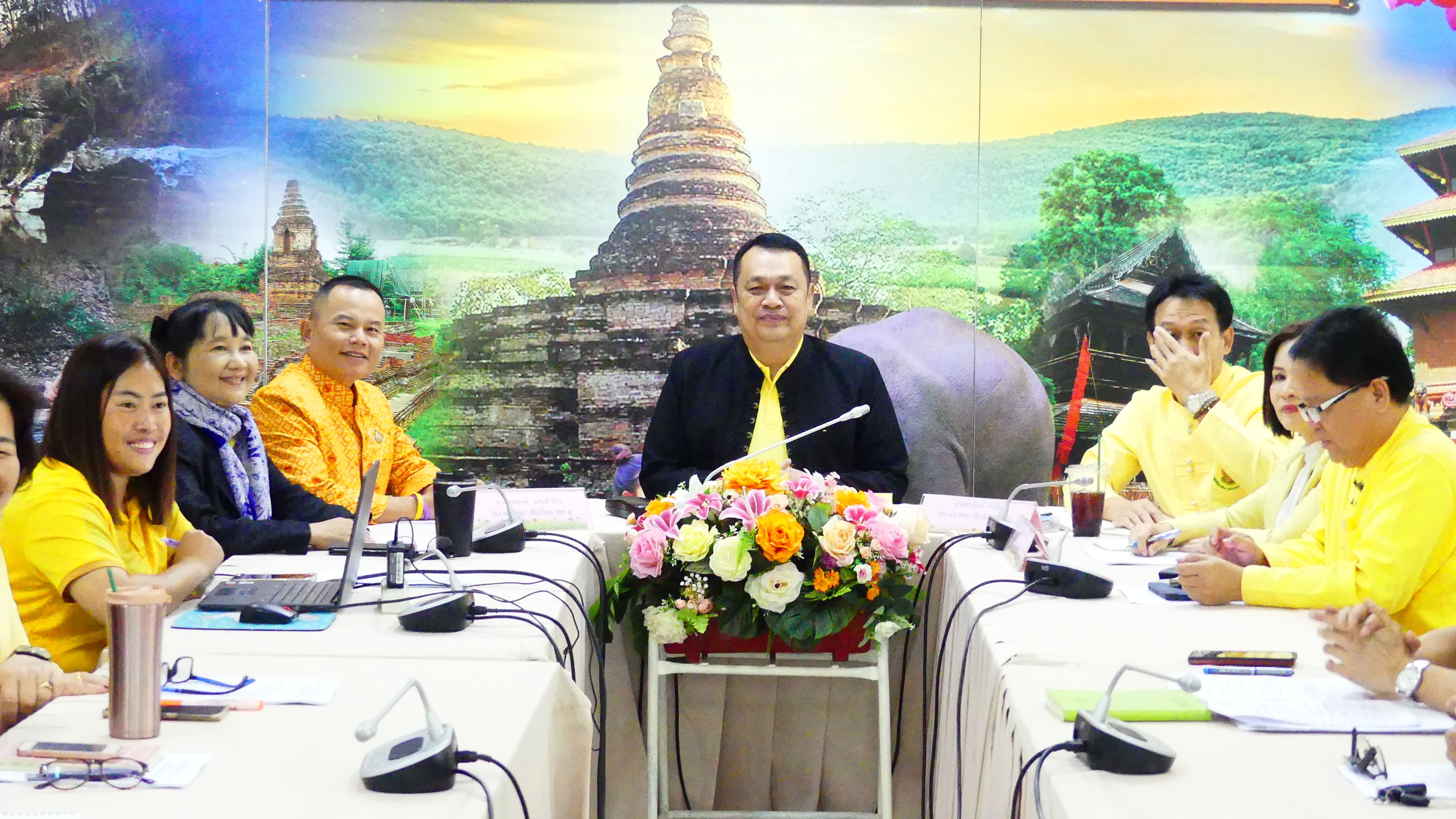 ดร.ชาญชิต ทัพหมี ผู้อำนวยการสำนักงานเขตพื้นที่การศึกษาประถมศึกษาเชียงใหม่ เขต 4 เป็นประธานการประชุมคณะกรรมการดำเนินงานการแข่งขันกรีฑานักเรียน "สำนักงานเขตพื้นที่การศึกษาประถมศึกษาเชียงใหม่ เขต 4 ต้านภัยยาเสพติด" ครั้งที่ 1 ประจำปีการศึกษา 2567