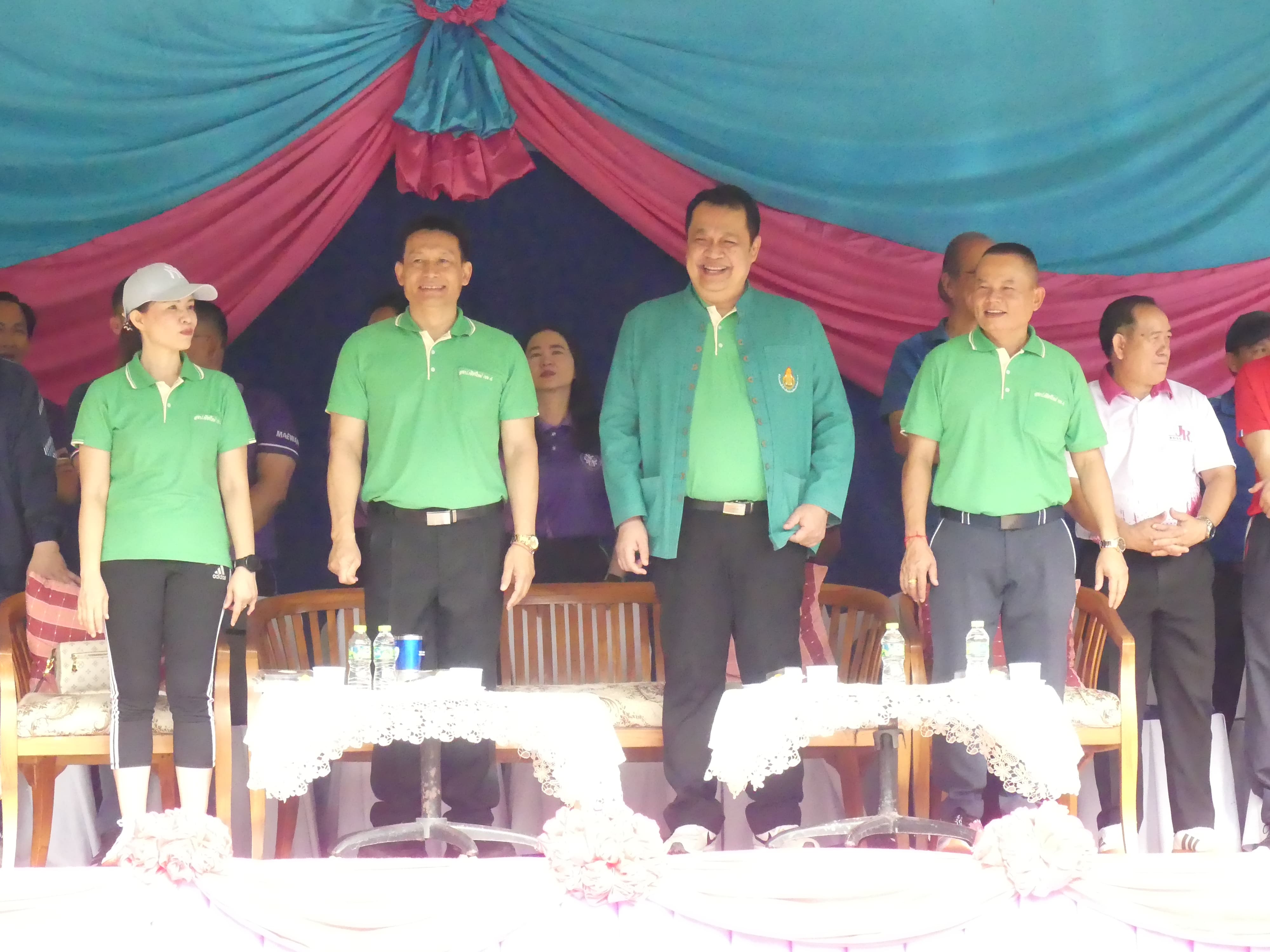 ดร.ชาญชิต ทัพหมี ผู้อำนวยการสำนักงานเขตพื้นที่การศึกษาประถมศึกษาเชียงใหม่ เขต 4 เป็นประธานในพิธีเปิดการแข่งขันกีฬา “เชื่อมความสัมพันธ์ครูและบุคลากรทางการศึกษา สพป.เชียงใหม่ เขต 4” ครั้งที่ 3 ประจำปี พ.ศ. 2568