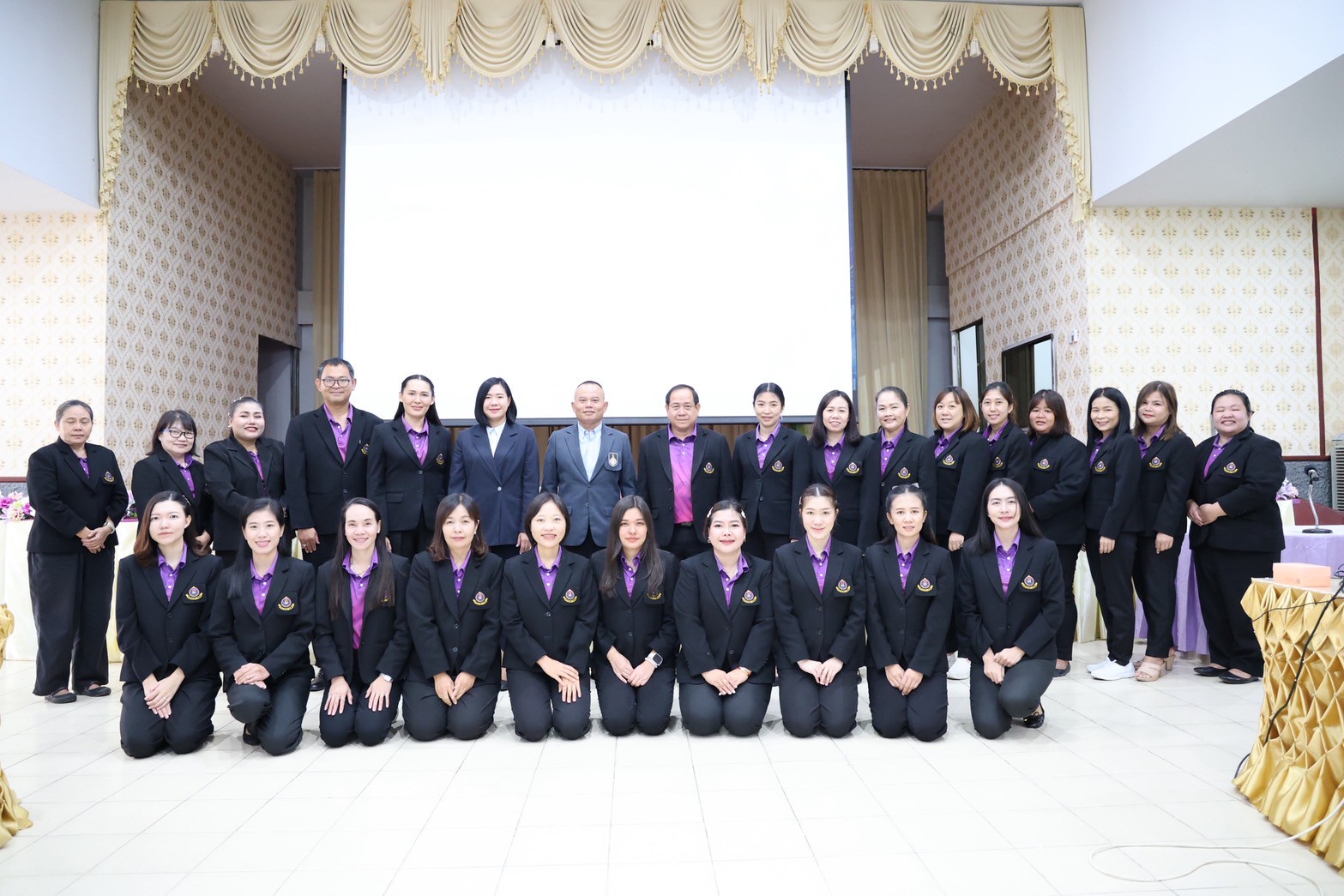 การอบรมเชิงปฏิบัติการการพัฒนาสมรรถนะการใช้ปัญญาประดิษฐ์ AI ในการจัดการเรียนการสอนโรงเรียน ภายใต้โครงการ 1 อำเภอ 1 โรงเรียนคุณภาพ